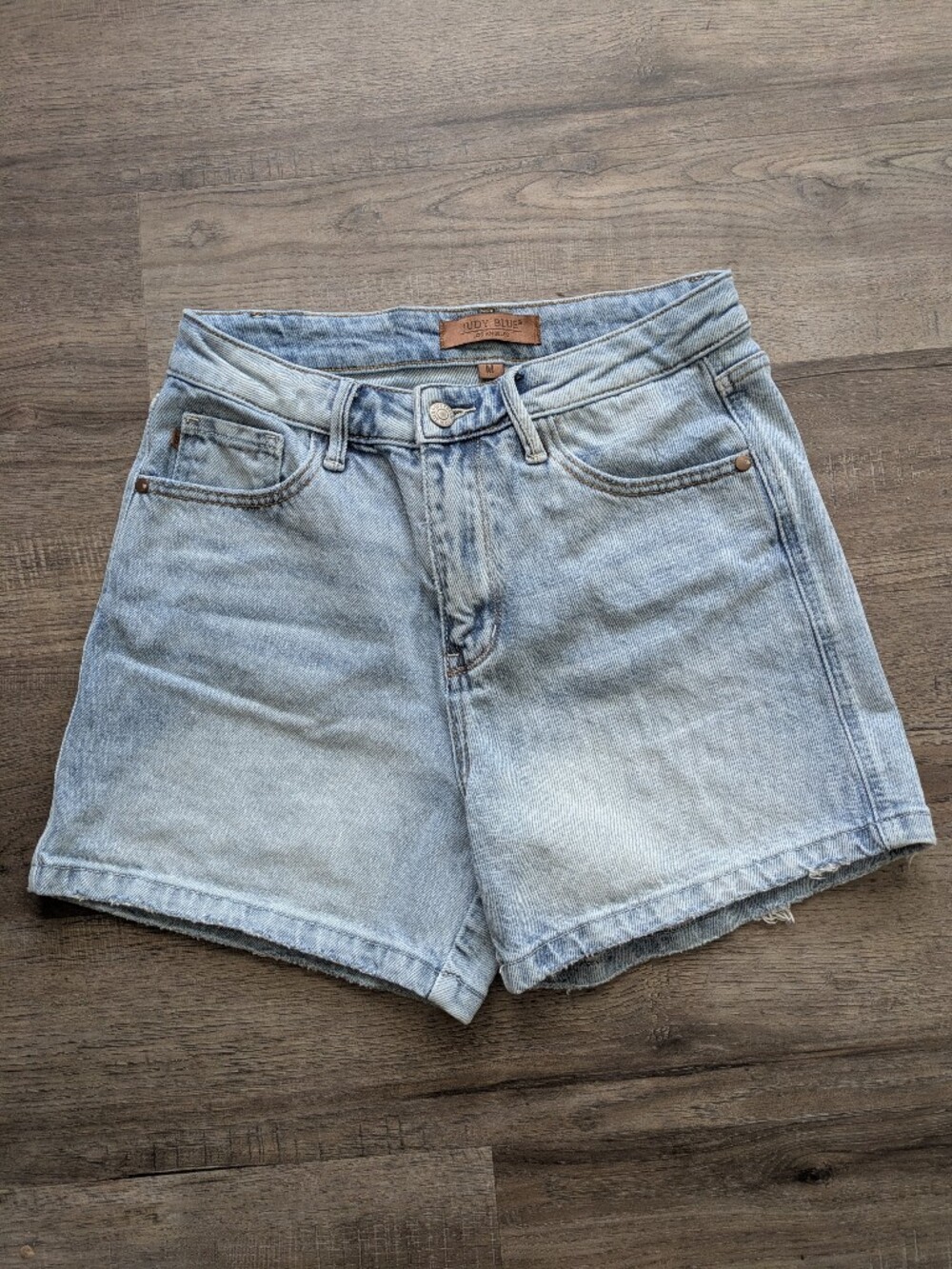 Judy Blue Light Wash Denim Shorts Sz M